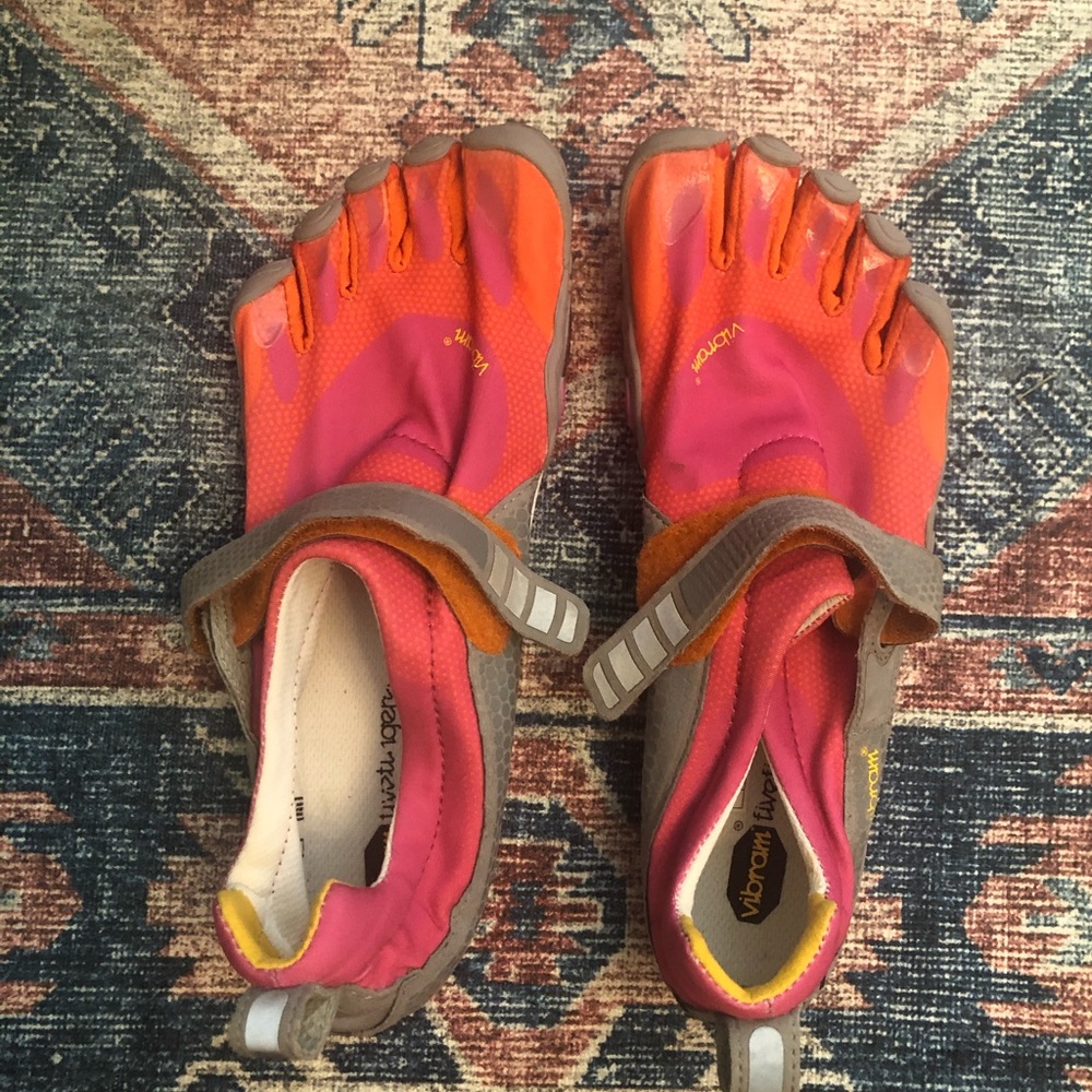 Vibrant FiveFingers Shoes Five Fingers